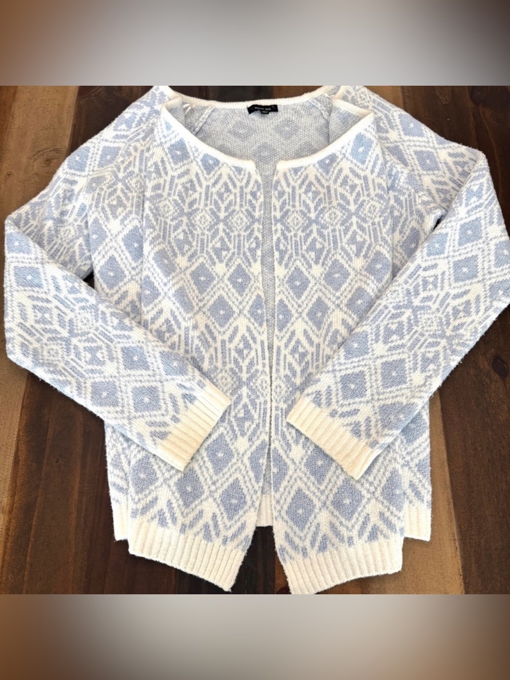 Verve Ami Cardigan Knit Sweater Medium